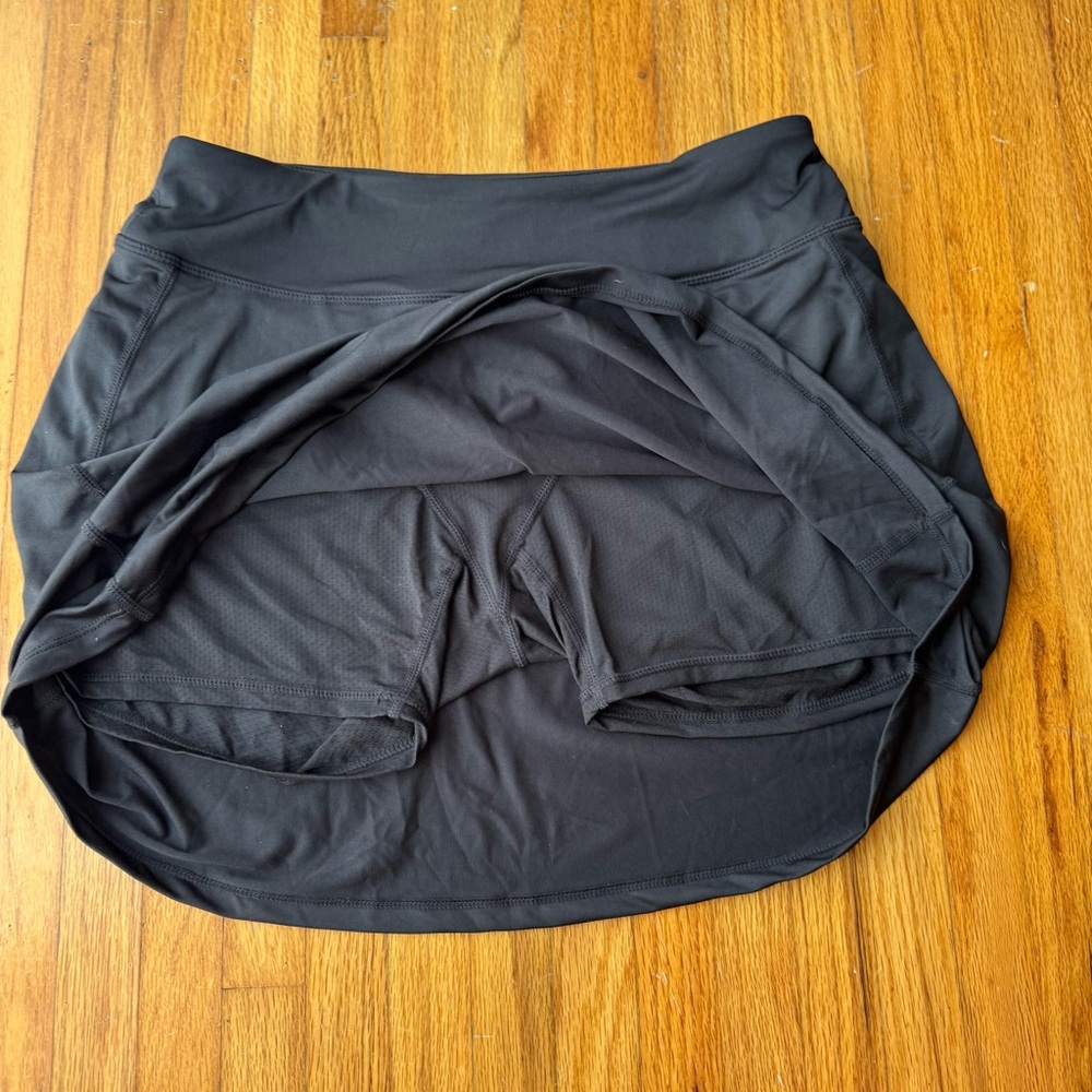 SOLD - Baleaf Black Laureate 3-Pocket Skort - Picture 9 of 15